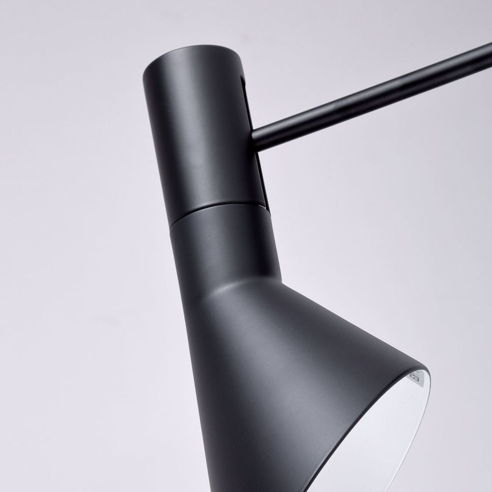 Jacobsen Wall Lamp - Black