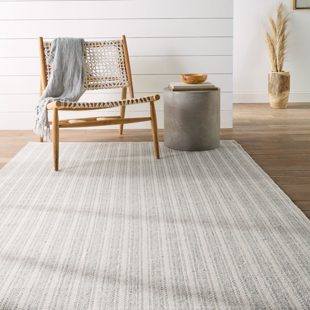 Seren Striped Light Gray/ Ivory Area Rug (5'X8')