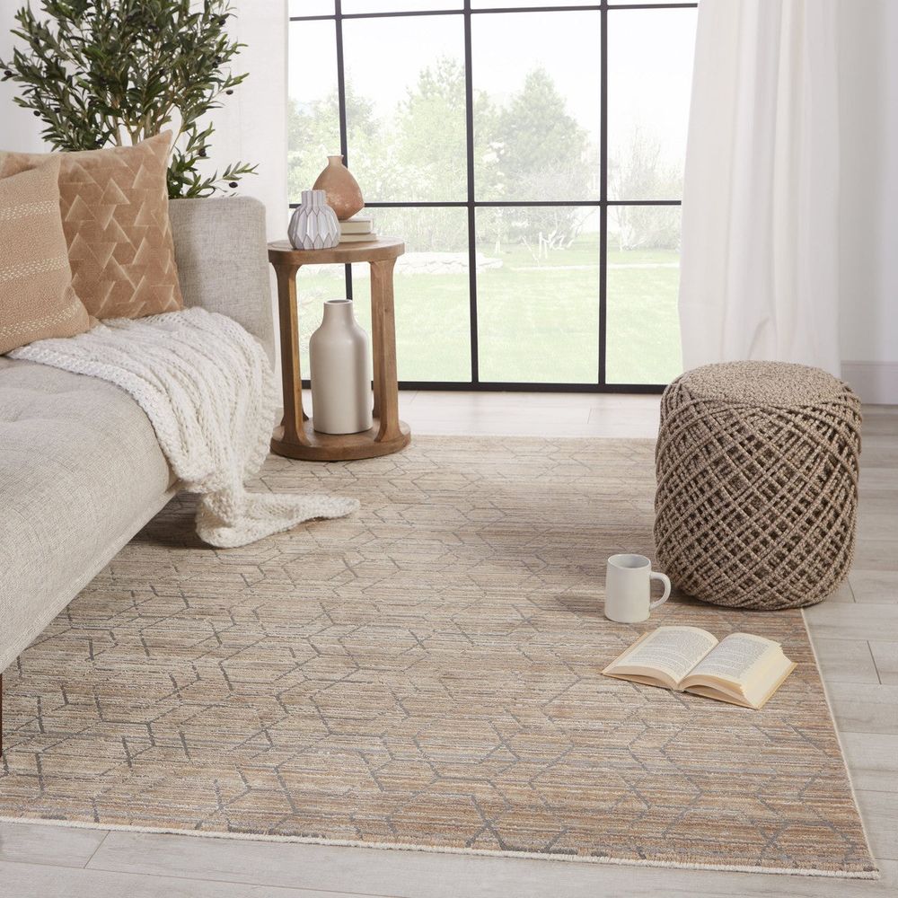 Crimson Trellis Tan/ Gray Runner Rug (2'6"X8')