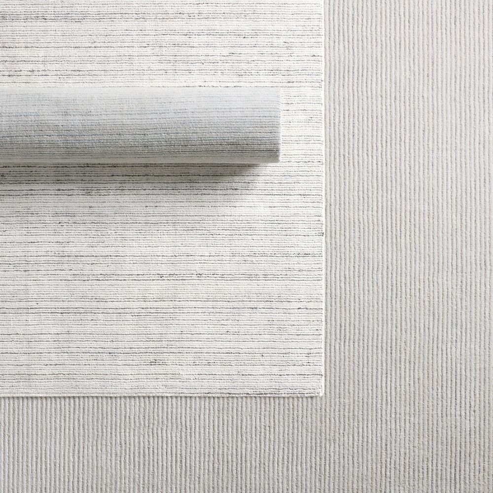 Blaise Handmade Solid Cream/ Light Gray Area Rug (8'X10')