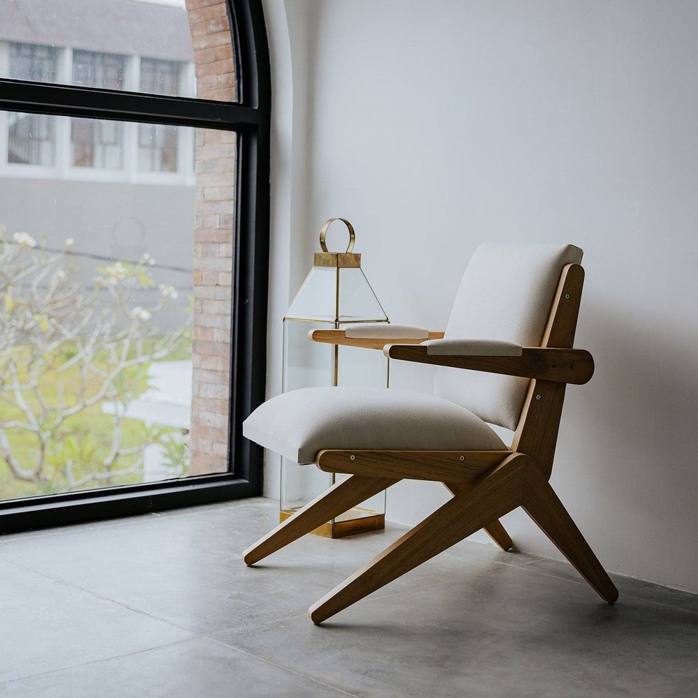 Jeanneret Compass Chair with Off-White Fabric-France & Son-FL1353-Lounge Chairs-2-France and Son