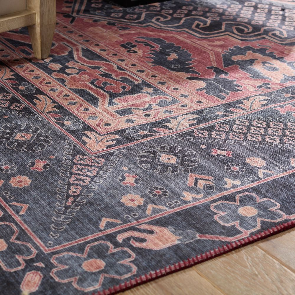 Cypress Issa Medallion Dark Blue/ Pink Runner Rug (2'6"X8')