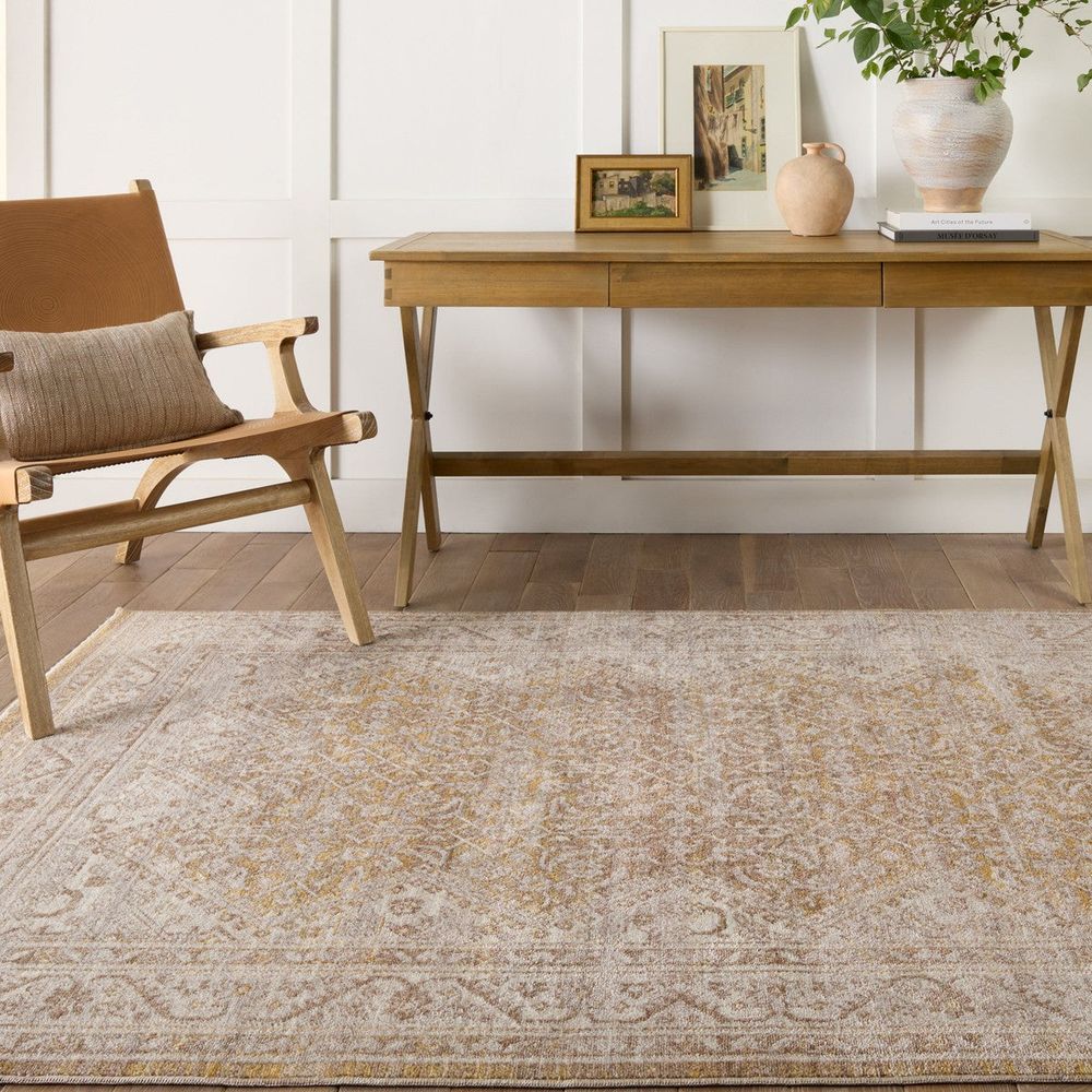 Merine Grafton Medallion Gold/ Light Gray Runner Rug (2'6"X8')