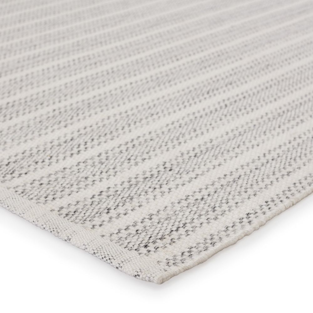 Outdoor Rugs Seren Striped Light Gray/ Ivory Area Rug (4'X6')