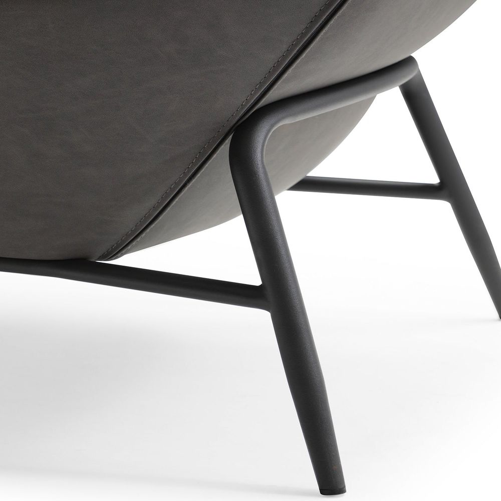 Wyatt Leisure Chair
